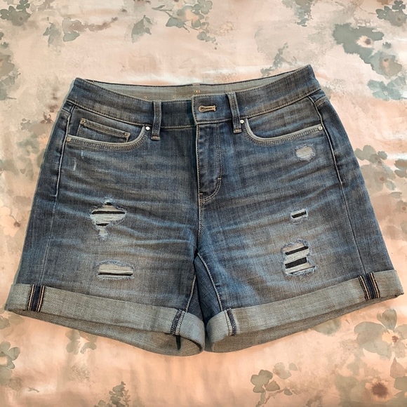 5”• WHBM denim shorts, distressed - Picture 3 of 11